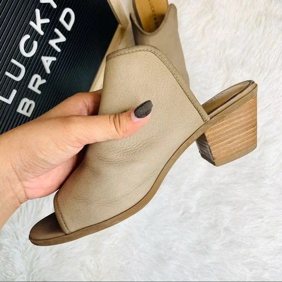Lucky Brand Baldomero Slide Mules - Picture 4 of 7